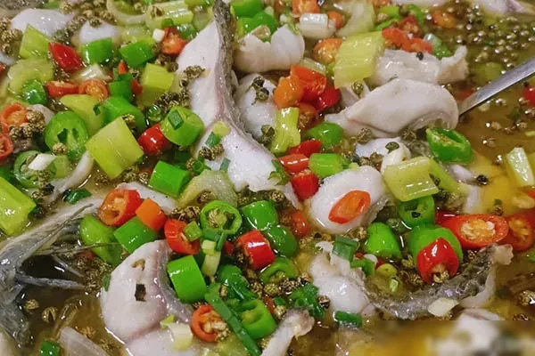 图片[1]-《青花椒鱼》价值16800米教程-小吃方略网