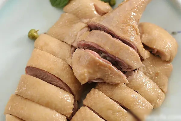 图片[1]-卤味教学《家家排队爆火的南京盐水鸭》-小吃方略网