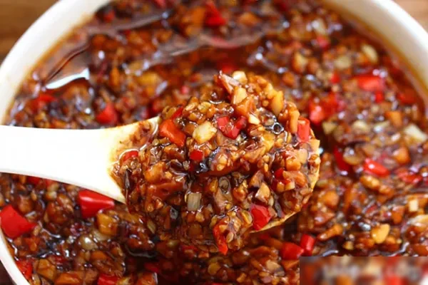 秘制香辣蘑菇酱拌面条，炒米饭馒头视频教程-小吃方略网