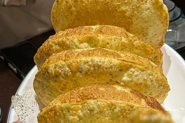 图片[1]-菜泡泡油饼视频教程-小吃方略网