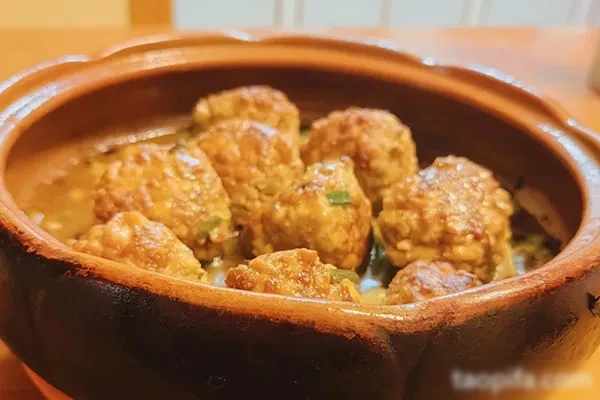 《砂锅狮子头》私房菜视频教程-小吃方略网