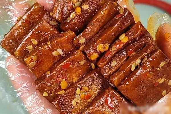 图片[1]-酱香辣味豆干视频教程-小吃方略网