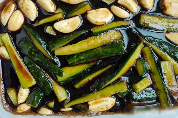 图片[1]-八款自制健康小咸菜技术配方和视频教程餐餐都有好胃口-小吃方略网