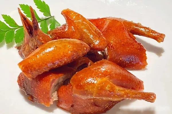 《脆皮乳鸽》生炸,熟炸,学习两款技术配方和视频教程-小吃方略网
