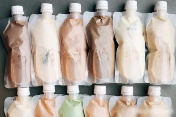 图片[1]-蹿红网络的超人气手摇奶茶 可快递随身包12种口味-小吃方略网