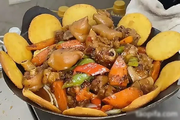 图片[1]-鲜炖地锅排骨+地锅猪视频教程-小吃方略网