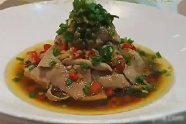 图片[1]-滋补藤椒腰片—咸香麻辣非常接地气的口味-小吃方略网