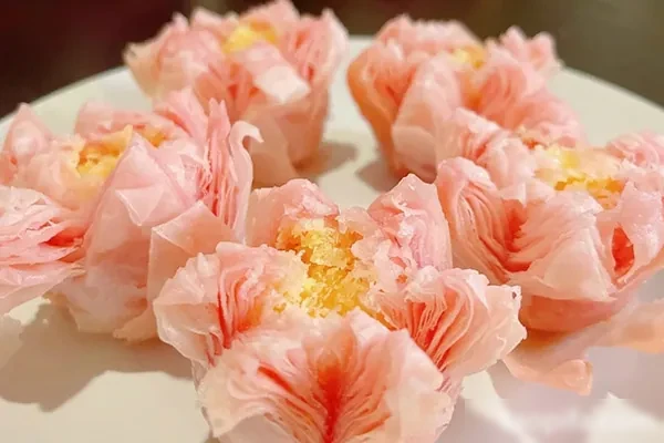 小包酥3重奏：双色百合酥 荷花酥 莲花酥技术-小吃方略网