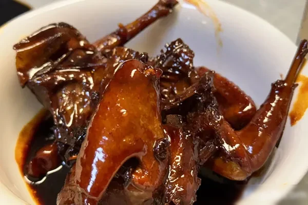 图片[1]-酱乳鸽视频教程-小吃方略网