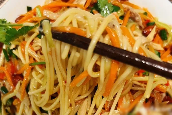 鸡丝凉面技术配方资料-小吃方略网