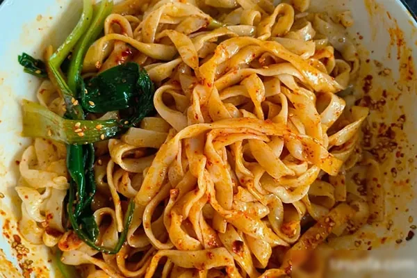 图片[1]-油泼面技术配方和视频教程-小吃方略网