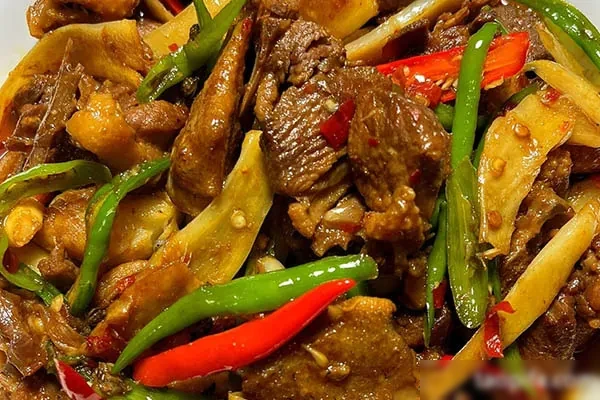 尖椒仔姜鸭技术配方和视频教程-小吃方略网