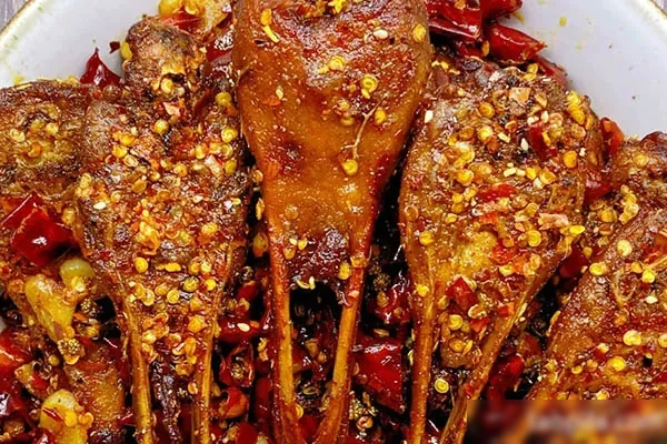 图片[1]-绝味麻辣鸭头技术配方和视频教程-小吃方略网