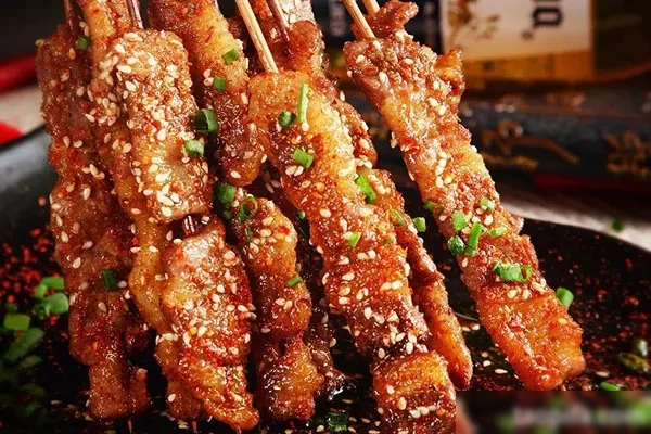 京螺山庄烤肉串视频教程-小吃方略网