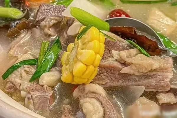 图片[1]-辣骨汽大骨头视频教程-小吃方略网