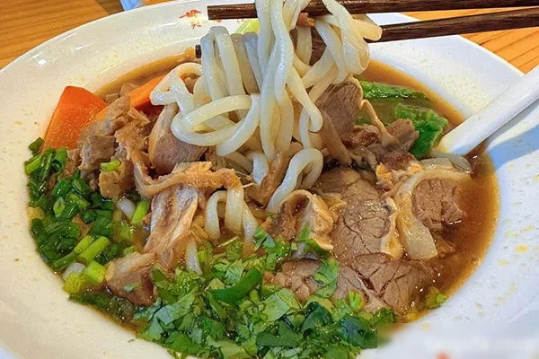 老坛酸菜牛肉面技术配方和视频教程-小吃方略网