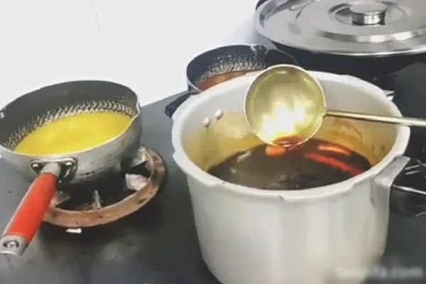 图片[1]-面馆复制酱油视频教程-小吃方略网