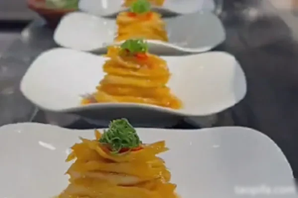 黄金泡萝卜、泡菜口味萝卜心—好看好吃比较脆的萝卜-小吃方略网