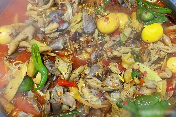 图片[1]-四川酸萝⺊鸡杂火锅技术配方和视频教程-小吃方略网