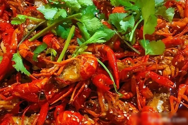 图片[1]-小龙虾的烹饪做法视频教程-小吃方略网