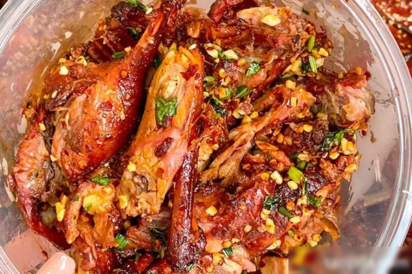 图片[1]-长沙行动派铁板鸭秘制猪蹄5980-小吃方略网