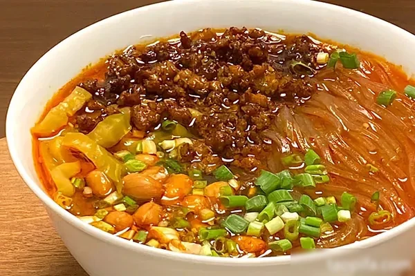 图片[1]-酸辣粉原版学习配方-小吃方略网