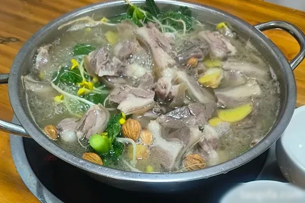 图片[1]-龟汁狗肉馆8800米技术-小吃方略网