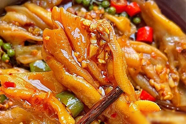 图片[1]-黄椒酸辣鸭掌视频教程-小吃方略网