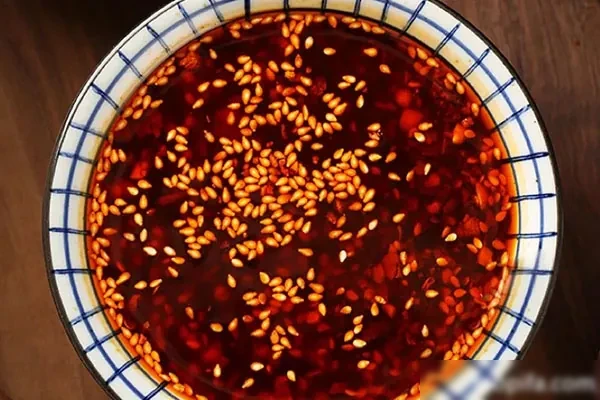 图片[1]-秘制红油麻辣底料制作视频教程-小吃方略网