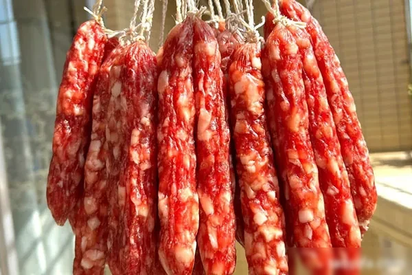 图片[1]-私房店面爆款手工腊肠无添加技术配方和视频教程-小吃方略网