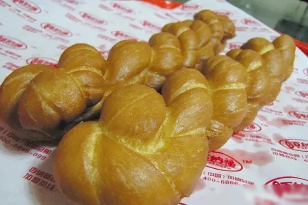 台湾鲜奶麻花王小吃技术(配方+视频)-小吃方略网