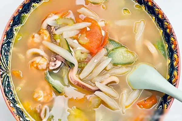 海鲜（肉丝）疙瘩汤 视频教程-小吃方略网
