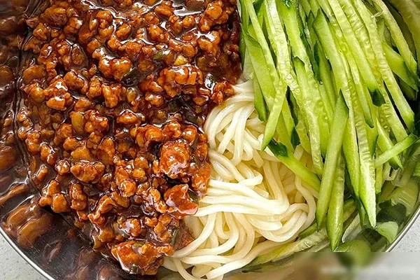 炸酱面技术配方和视频教程-小吃方略网